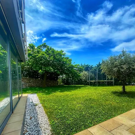 Wellness Biocrystal With Heated Indoor Pool, Private Spa, Tennis Court And Fitness