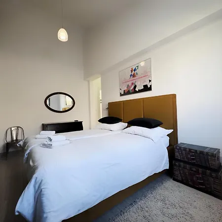 Wellness Biocrystal With Heated Indoor Pool, Private Spa, Tennis Court And Fitness Vilă *