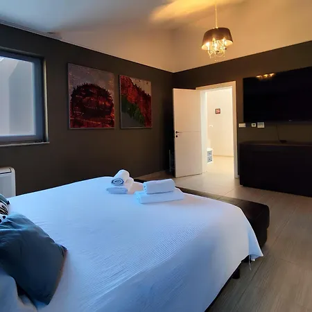 Villa Wellness Biocrystal With Heated Indoor Pool, Private Spa, Tennis Court And Fitness *
